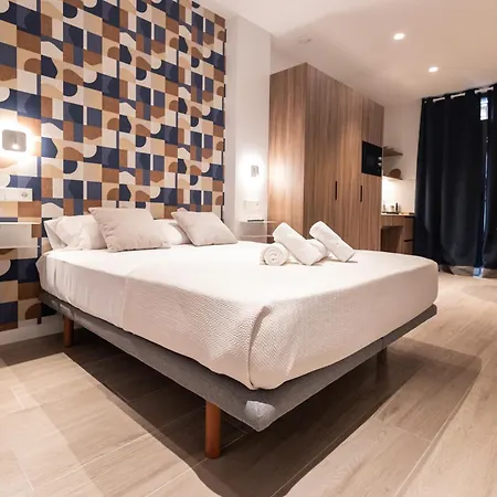 Yard Patraix By Concept Flats * Valence